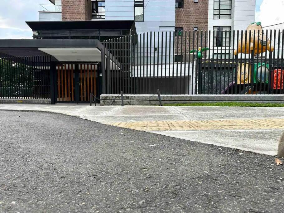 202 Family Haven In El Poblado: Spacious & Charming
